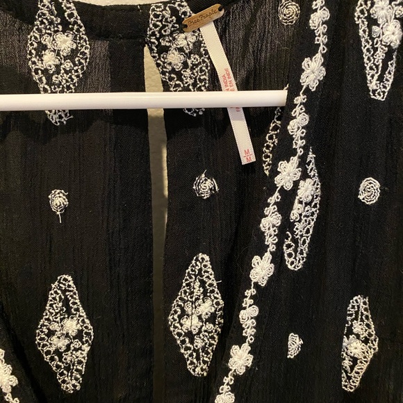 Free People Embroidered Tumic/Top - Picture 2 of 3